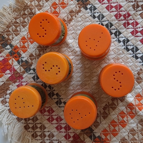 Vintage 1960s St. Labre Indian School Salt and Pepper Shakers - Picture 2 of 9